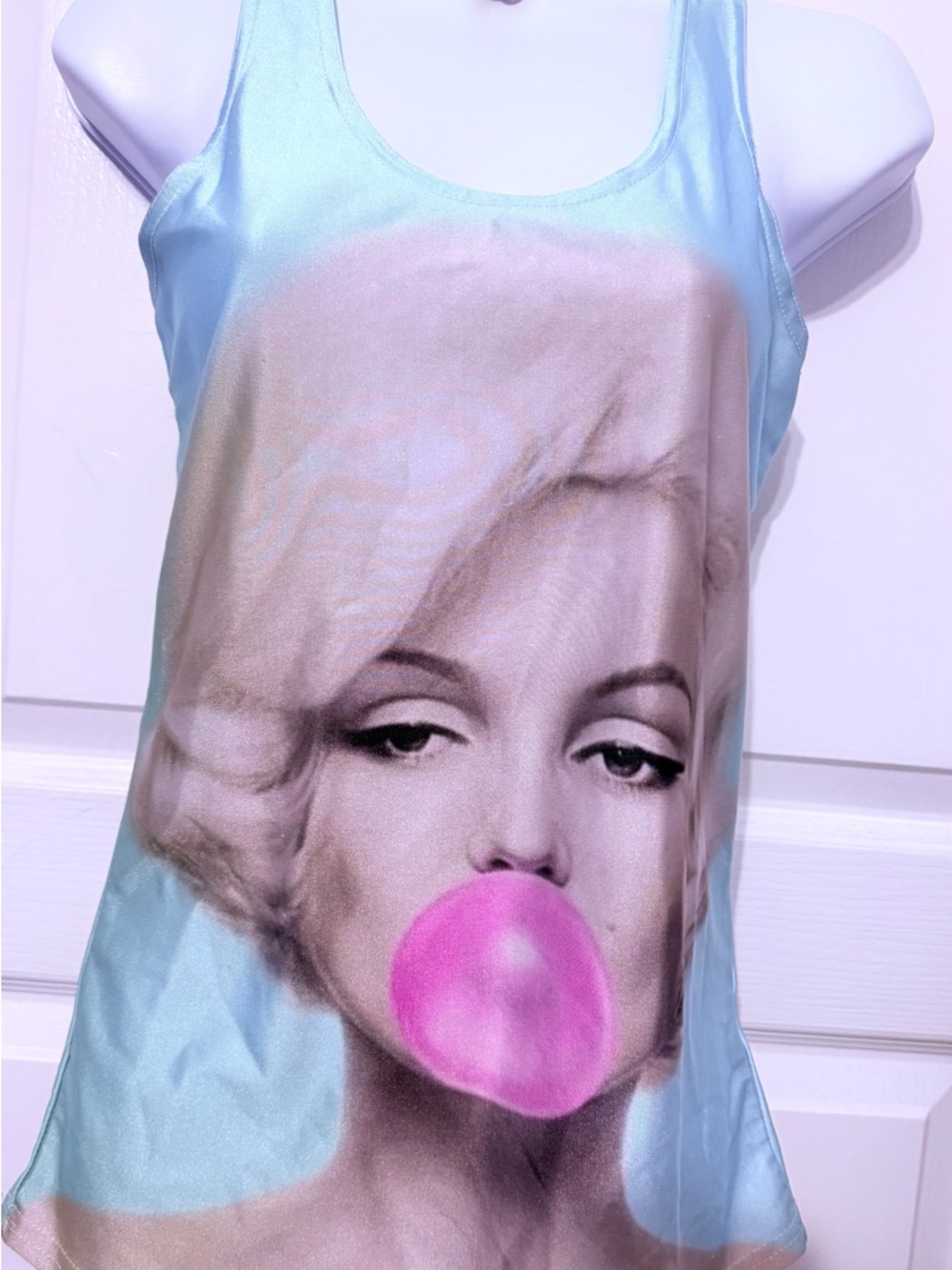 Graphic Photo-Print Scoop Neck Tank Top - Light Blue/Pink